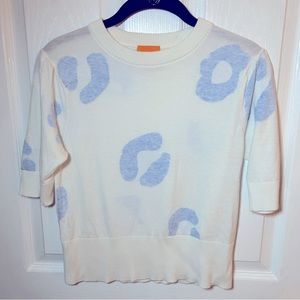 Brodie Cashmere WISPR White & Blue Leopard Short Sleeve Sweater